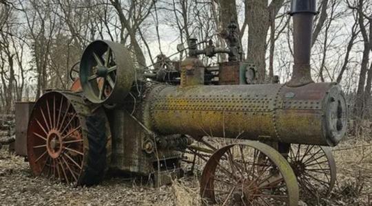 Ez a rozsdás traktor többért kelt el, mint egy új kombájn